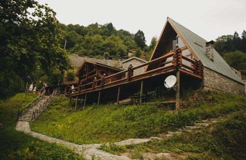 Hemsin Hotel | Zuğa Tatil Köyü