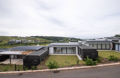 Salt Rock Apartment | Zululami Luxury Estate 4 BR House