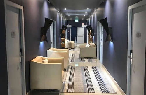Hermanus City-Centre Hostel | Zzzone Boutique Hostel