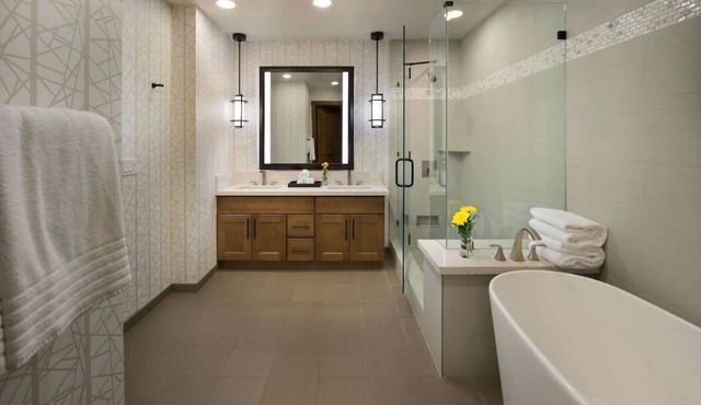 2BR Resort In Beautiful Lake Tahoe- Skier's Paradise