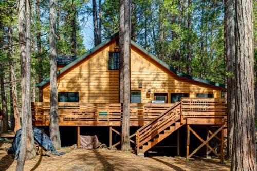 2N Big Pine Lodge in Wawona