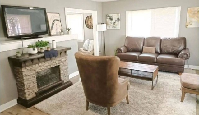 3-bedroom house in wonderful Oakland with WiFi, AC