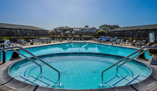 3X 2BR Condos w/Pool, Beach Access & Bonfires