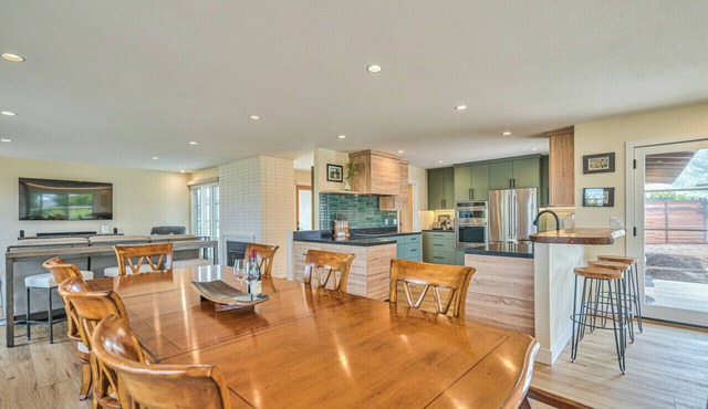 4009 Ribera Sanctuary - Carmel Meadows Beach House in Carmel