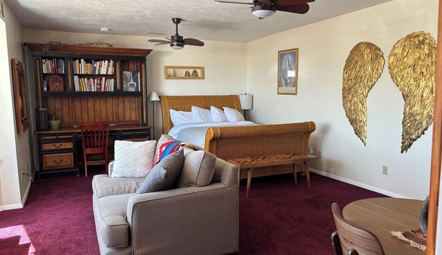 #5 Bright kitchenette apartment in scenic Torrey in Torrey