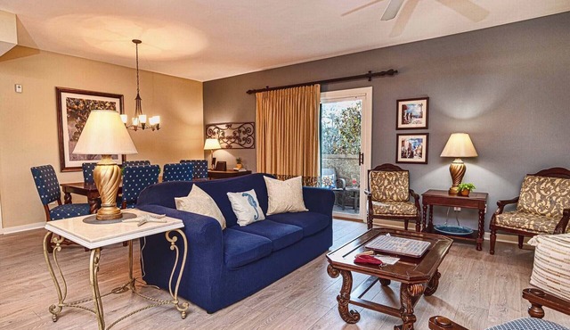 6204-2 balcony-no carpet-full kitchen-W/D-cable-community pool-hot tub in St. Augustine
