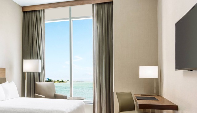 AC Hotel by Marriott San Francisco Airport Oyster Point/Waterfront