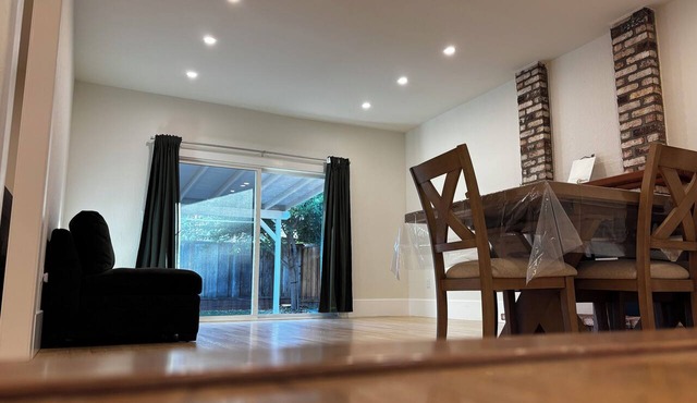 Amazing 3-bedroom house in Fremont perfect for your getaway