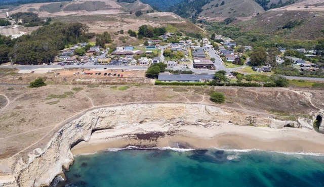 Amazing Coastal Beach House! Entire Home Rental!