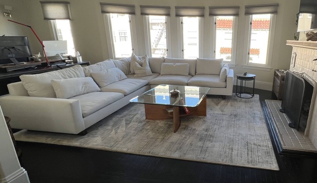 Amazing Marina District 2 Bedroom Apartment with Rooftop Deck