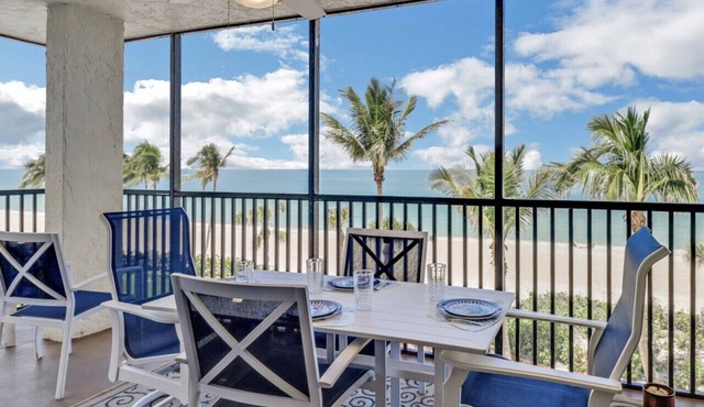 Beachfront Paradise - Summer/Fall Reduced 10% - Updated Luxury 3 BR, 2 BA, 3rd Floor Condo! in Naples