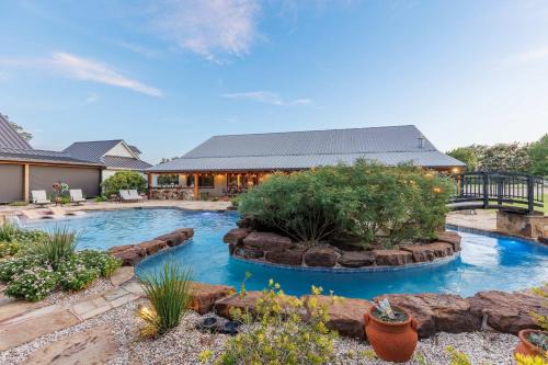 Bent Oak Highland Ranch and Concierge Services in Burnet