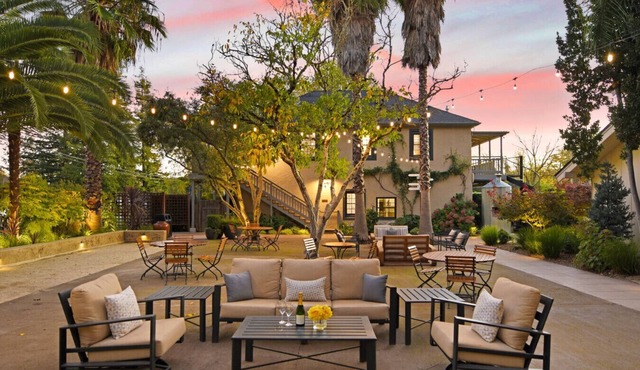Bungalow 313 Private Boutique Hotel (Buy-Out, all 6 units)