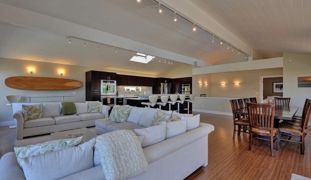 Castle Beach Retreat - Relax at the Best Beach in Santa Cruz!