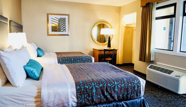 Central Motel SoMa Room with 2 Double Beds,Free Parking, Breakfast, Near Moscone