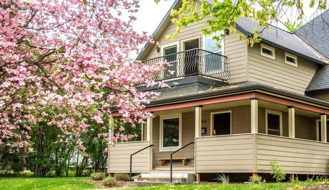 Cherry Street House | Spacious Stay Near Downtown in Walla Walla