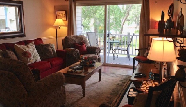 Close to Beach & Pier. Ocean Walk. 2 Pools. 5 Star Reviews. in Saint Simons Island