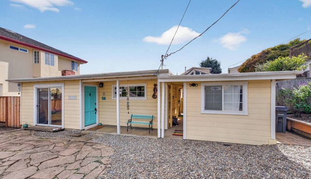 Coastal Breeze Cottage