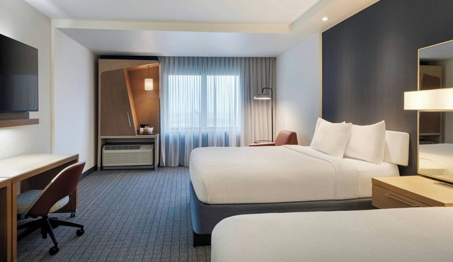 Courtyard by Marriott Redwood City