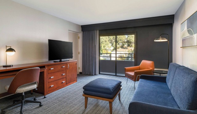 Courtyard by Marriott Sacramento Airport Natomas