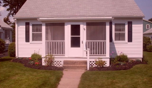 Cozy Cottage At Footbridge Beach - Great Fall and Spring Rates in Ogunquit