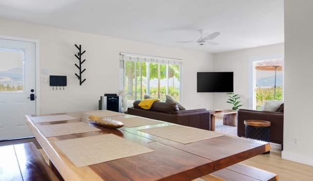 Enchanting Wine Country Retreat ~ Hot Tub & Vineyard Views 3BD/2BA