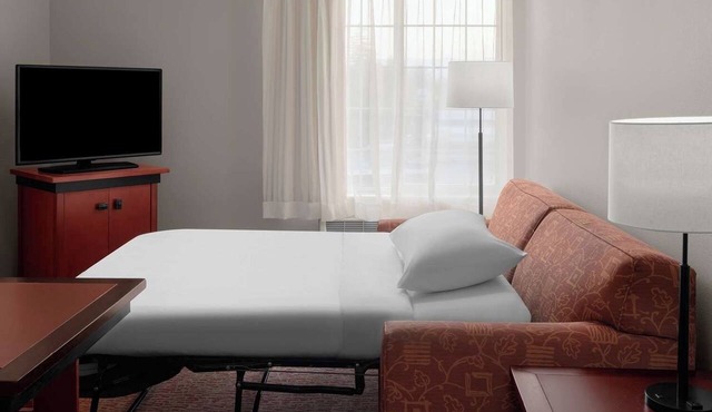 Executive 1BR Suite | Sunnyvale Center | Quiet Locale