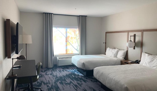 Fairfield by Marriott Inn & Suites Winters Davis