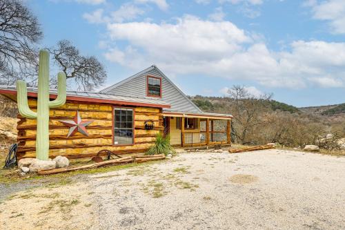 Fire Pit, Views: Peaceful Texas Hill Country Cabin in Tarpley