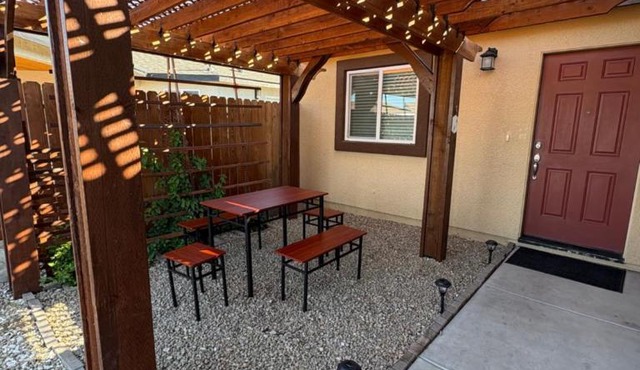 Fully Furnished Family Friendly Home
