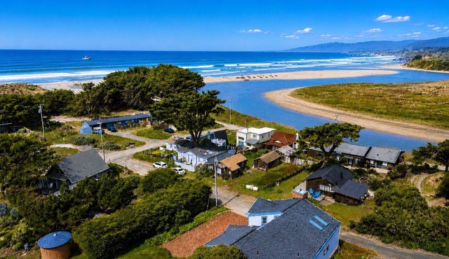 Fun-in-the-Sun! Bodega Bay Playcation~Walk2Beach/WiFi/Sauna~Ocean Oasis