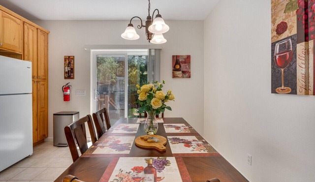 Glen Ellen Retreats Sunset Cottage