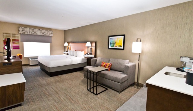 Hampton Inn & Suites Sacramento-Cal Expo