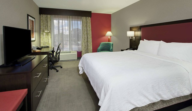 Hilton Garden Inn Sonoma County Airport