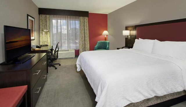 Hilton Garden Inn Sonoma County Airport