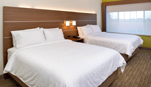 Holiday Inn Express Hotel & Suites Lodi by IHG
