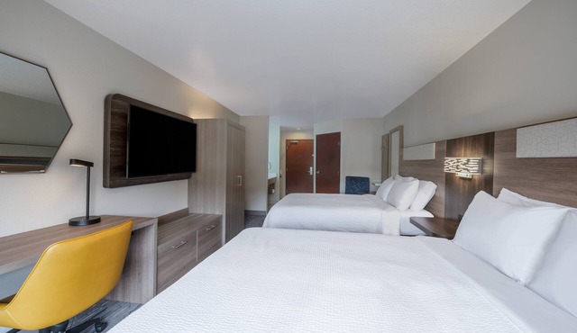 Holiday Inn Express Portland SE- Clackamas Area by IHG in Gladstone