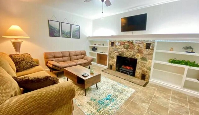Home Sweet Home in Grass Valley