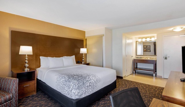 La Quinta Inn & Suites by Wyndham Oakland - Hayward