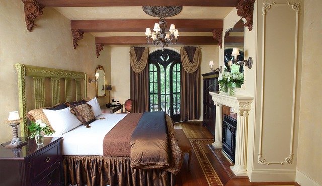 Ledson Hotel