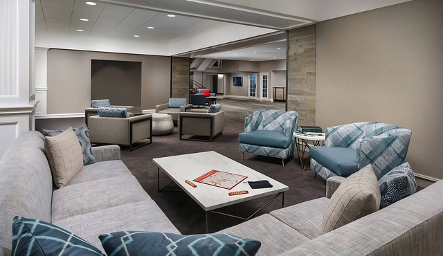 Lovely Find! Gorgeous Unit in the Heart of San Francisco! Onsite Bar, Game Room