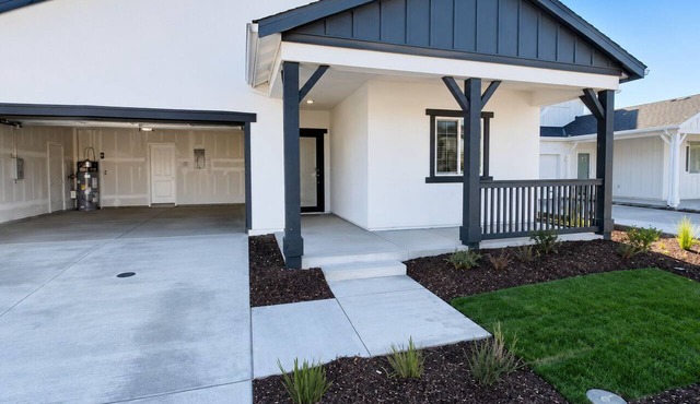 Lovely modern 5 bedroom house in Patterson CA,ensuring your stay is comfortable. in Patterson