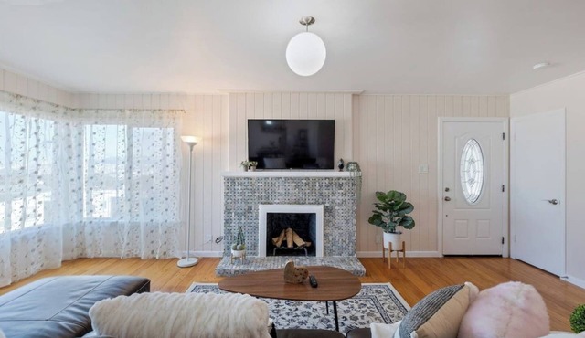 LuxoStays! | 5 Bed |Westlake Mall| #Family #SF