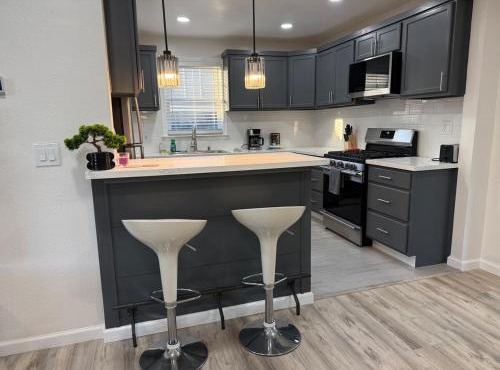 Modern retreat in Richmond Near SF & Berkeley