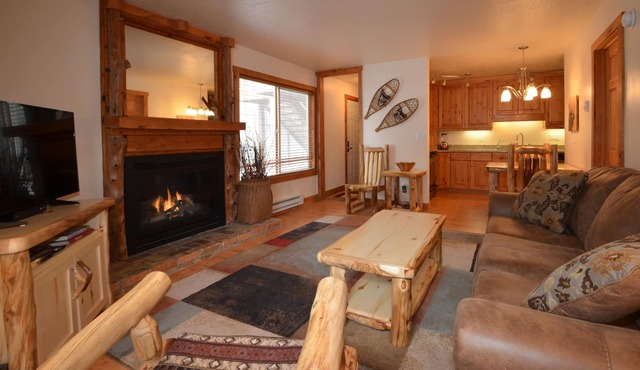 Moose Ski Condo in Canyons Village of Park City 3-minutes from Slopes & Trails! in Park City