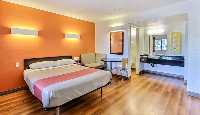 Motel 6 Campbell, CA - San Jose