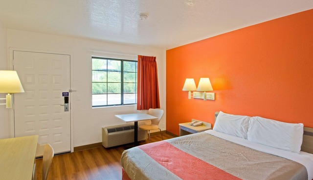 Motel 6 Redding, CA - South in Redding