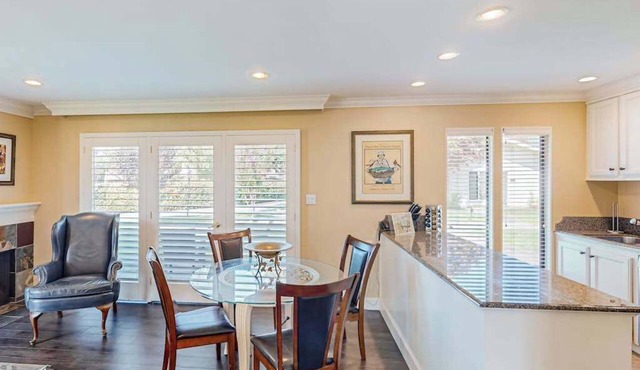 Napa 1BR Silverado condo with fireplace, patio & heated pool