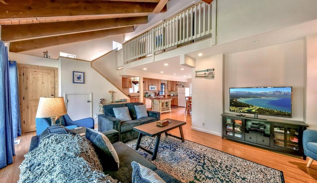 Navahoe Charming Cabin 3BR,2BA in South Lake Tahoe