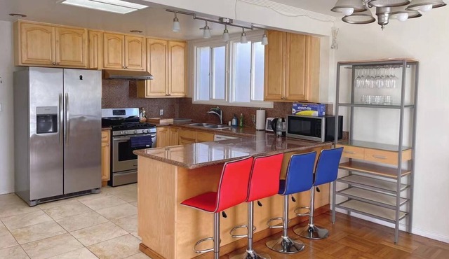 Nice Vacation Home near San Francisco Airport & downtown